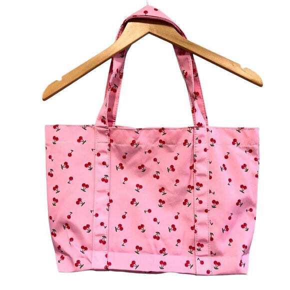 Cherry Tote One Shoulder Bag Magnetic Closure Summer or Pool Bag NWT - Picture 8 of 8